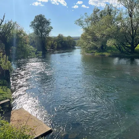Βίλα Peaceful Riverfront Blagaj *